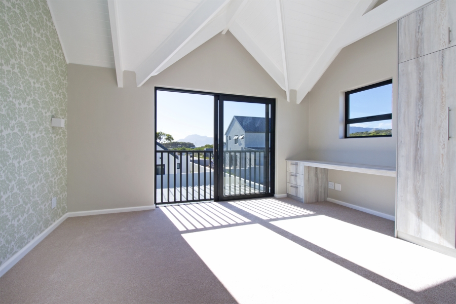 4 Bedroom Property for Sale in Kommetjie Western Cape